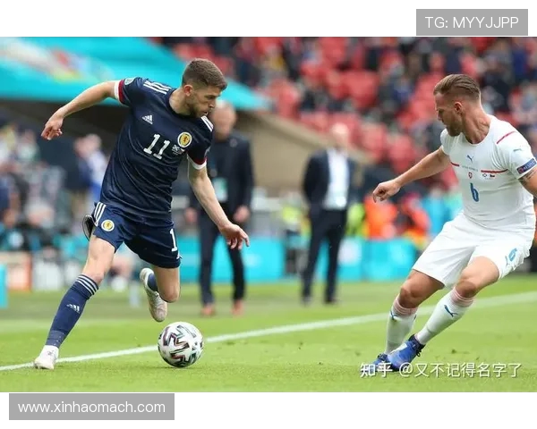 罗森博格与瓦勒伦的激烈对决揭示足球战术的深度与魅力